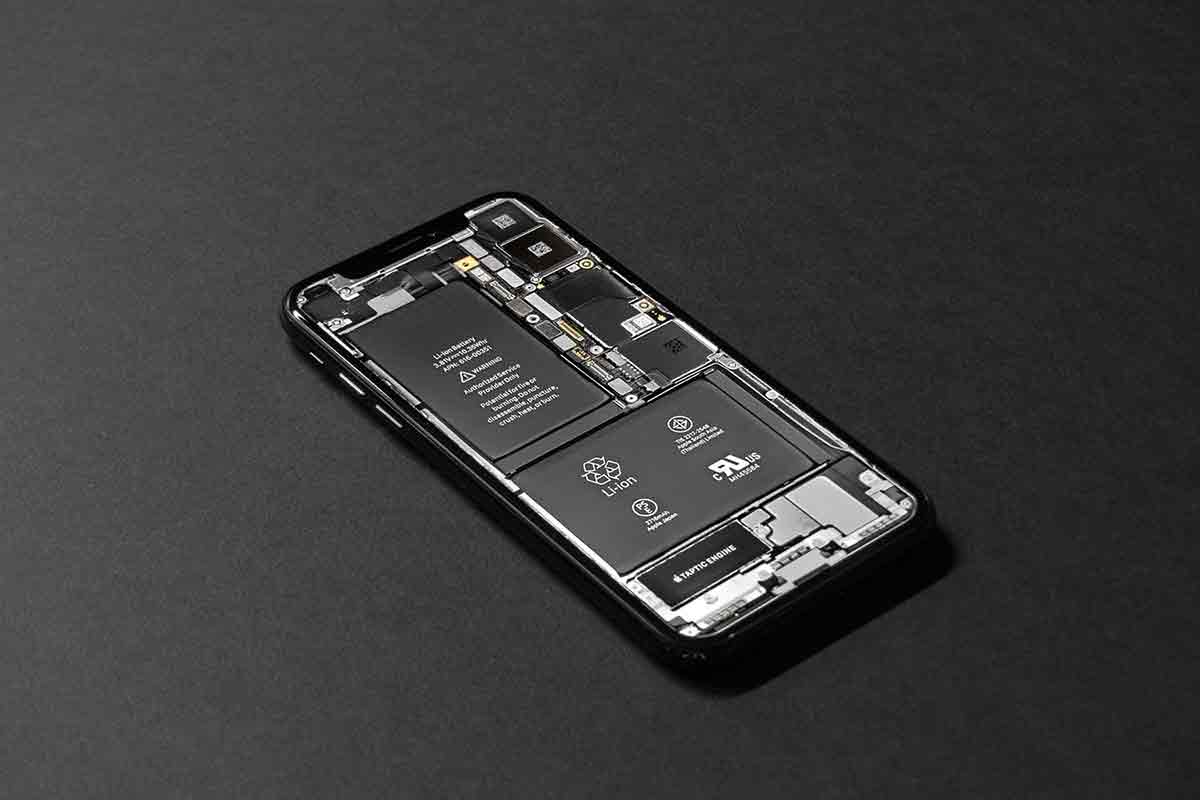 ios-optimized-battery-charging-iphone-battery-health-tech