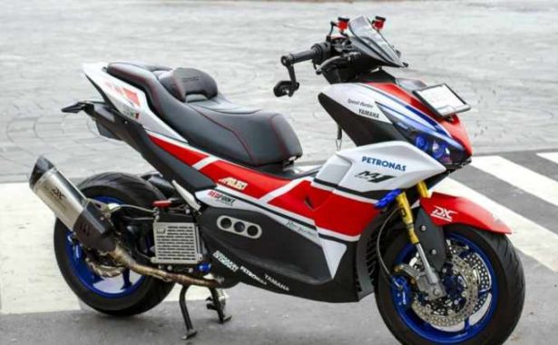Perbedaan Yamaha Aerox ABS dan Non-ABS