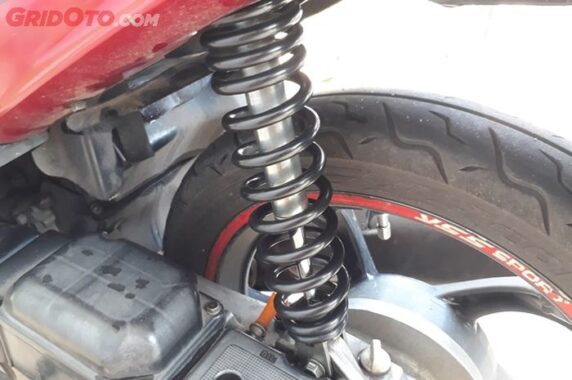 Shockbreaker Motor Bocor? Ini Ciri-ciri Awal dan Efek Buruknya Jika Dibiarkan!