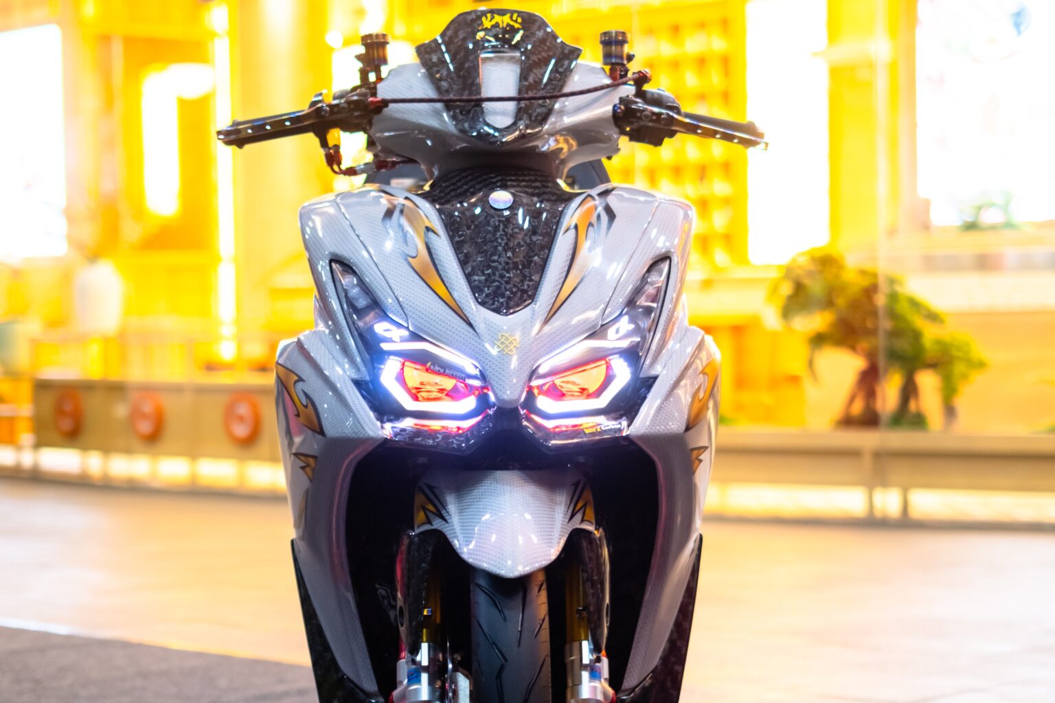 modifikasi Yamaha Aerox Alpha futuristik