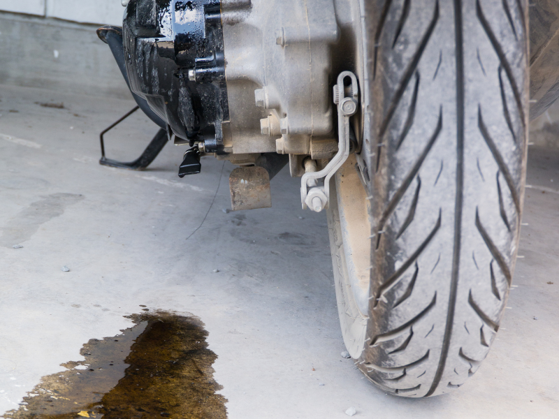 oli bocor di bawah mesin motor matic