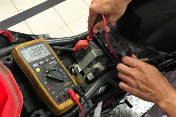 Fungsi Aki Motor