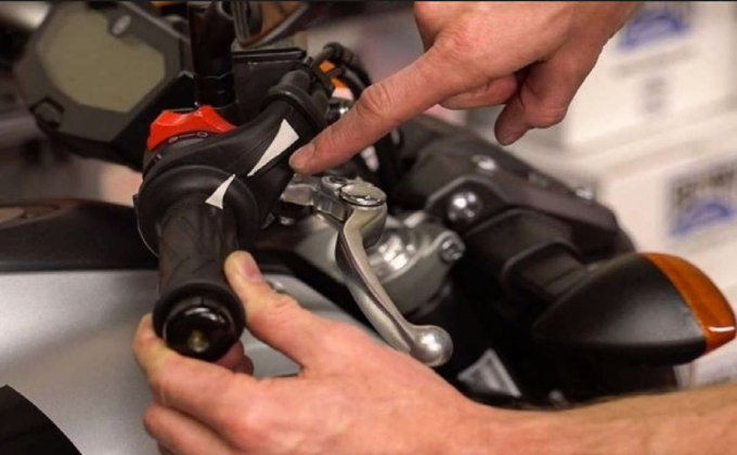 Gas Motor Sering Nyangkut