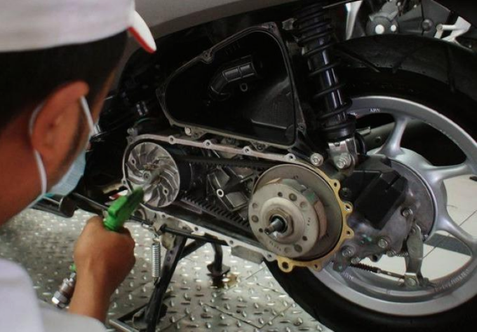 Kenapa Motor Matic Perlu Kampas Ganda