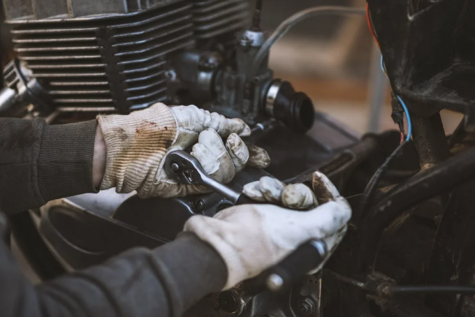 Tanda Kompresi Mesin Motor Bocor