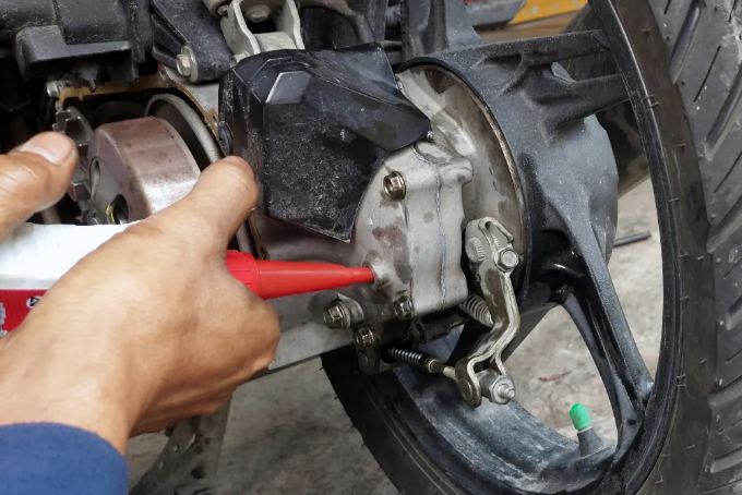 Ganti Oli Gardan Motor Matic